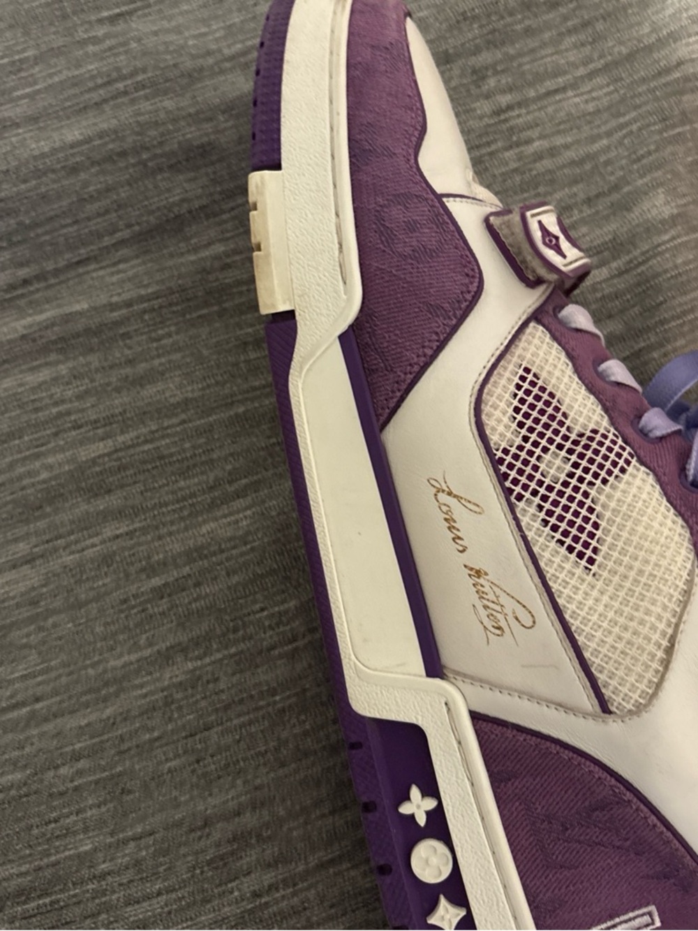 Louis Vuitton Purple & White trainers mens Low-Top Sneakers - Picture 3 of 6